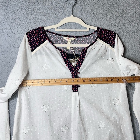 Matilda Jane Top Womens Medium White Eyelet Dotted Snow Globe Tunic Top NEW - Picture 4 of 8